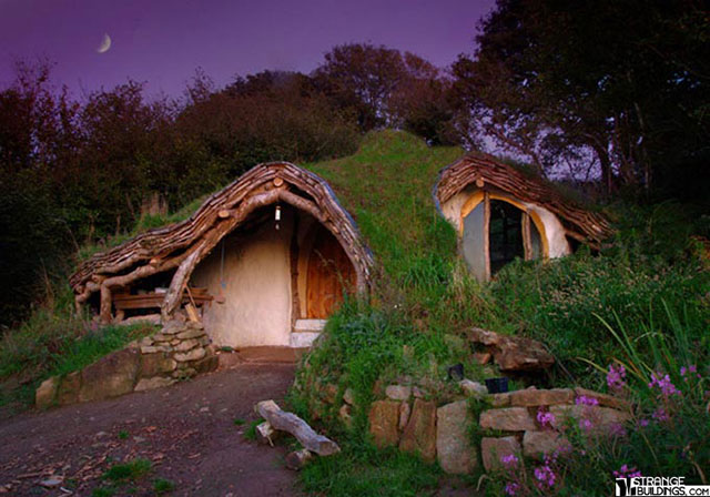 Low-Impact-Woodland-House-Wales-1