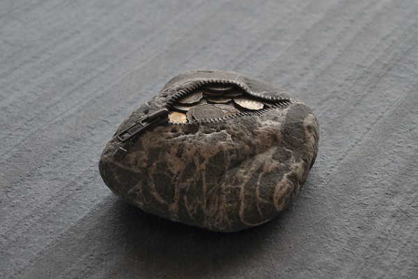Surreal-Stone-Sculptures-by-Hirotoshi-Itoh-3-600x400