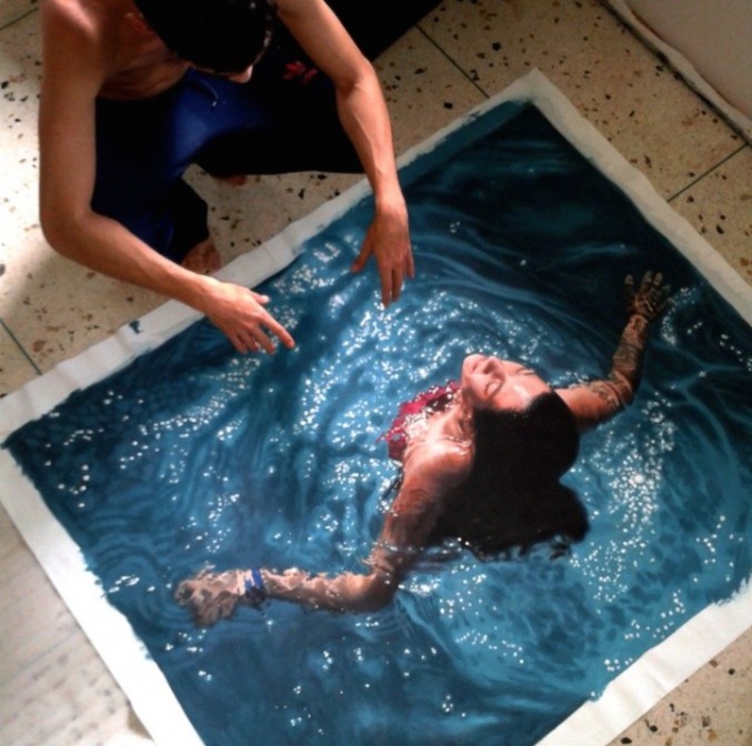 Lifelike-Paintings-of-Swimmers-1-677x672
