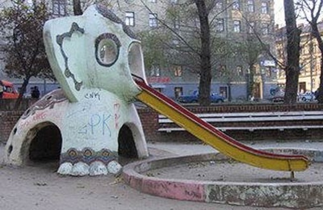 playgrounds assustadores-19