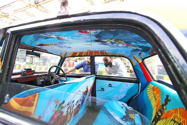 taxis-decorados-por-artistas-indianos-14