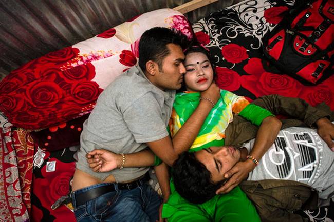 「FOTOS」Casa de prostituição de Bangladesh Protituicao-Bagladesh-2