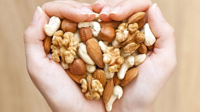 10 Incredible Health Benefits of Nuts